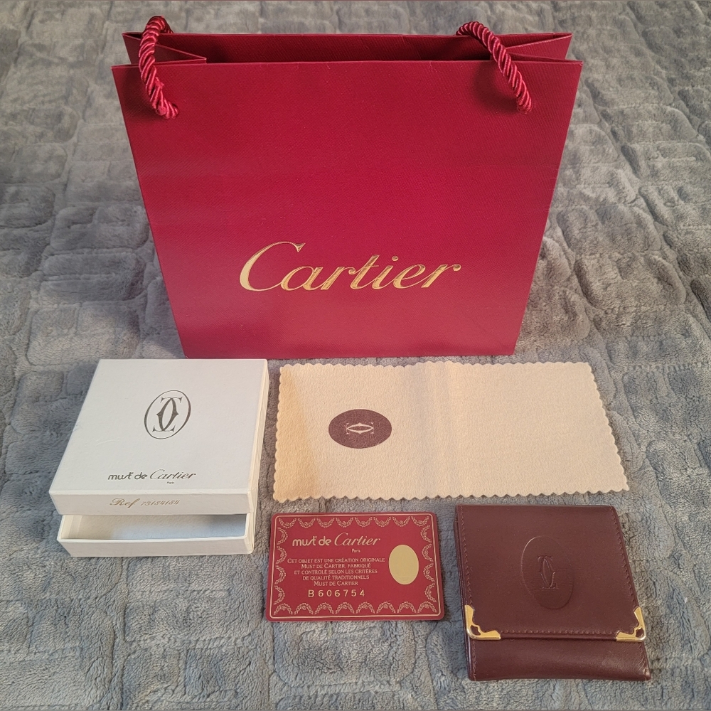 CARTIER coin wallet Full inclusion Like new condition